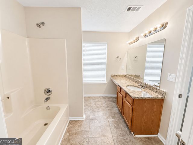3135 Revere Circle, Snellville, GA 30039
