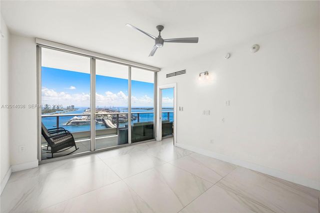 900 Biscayne Blvd 4202, Miami, FL 33132