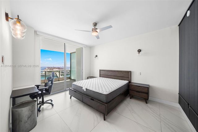 900 Biscayne Blvd 4202, Miami, FL 33132