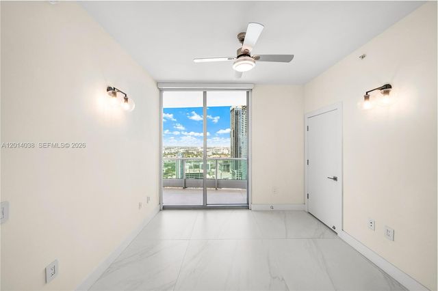 900 Biscayne Blvd 4202, Miami, FL 33132
