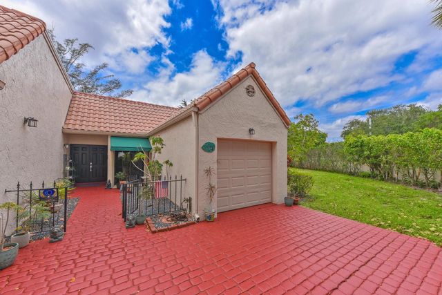 6674 Las Flores Drive, Boca Raton, FL 33433