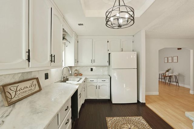 218 N Lincoln Ave, Manteca, CA 95336