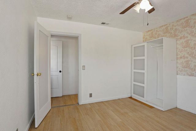 218 N Lincoln Ave, Manteca, CA 95336