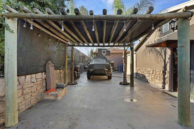 218 N Lincoln Ave, Manteca, CA 95336