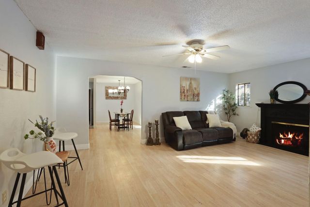 218 N Lincoln Ave, Manteca, CA 95336