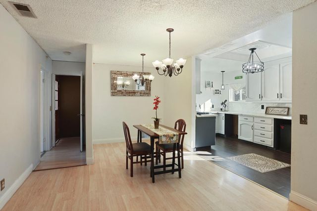 218 N Lincoln Ave, Manteca, CA 95336