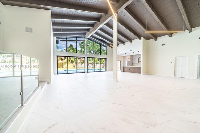 842 W Coco Plum Circle, Plantation, FL 33324