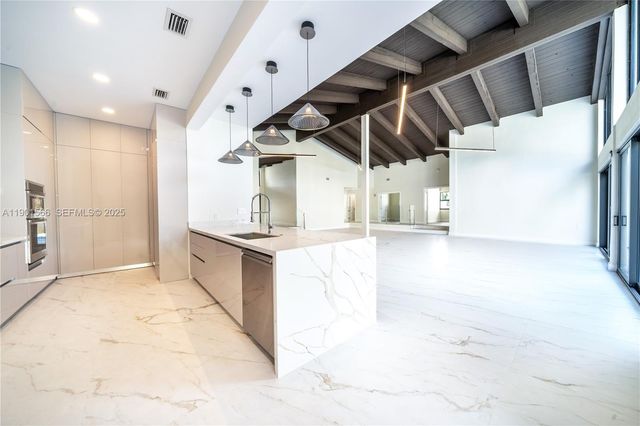 842 W Coco Plum Circle, Plantation, FL 33324