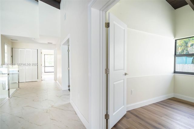 842 W Coco Plum Circle, Plantation, FL 33324