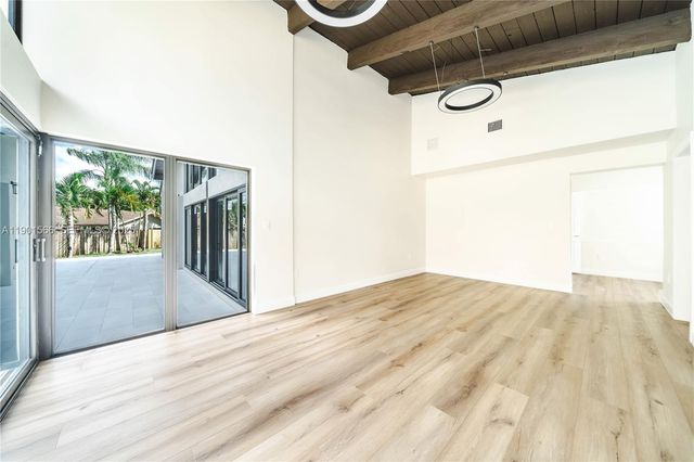 842 W Coco Plum Circle, Plantation, FL 33324
