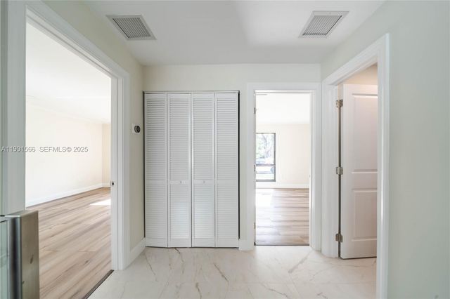 842 W Coco Plum Circle, Plantation, FL 33324