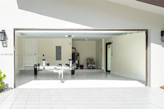 842 W Coco Plum Circle, Plantation, FL 33324