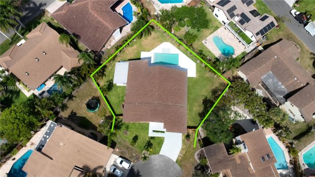 842 W Coco Plum Circle, Plantation, FL 33324