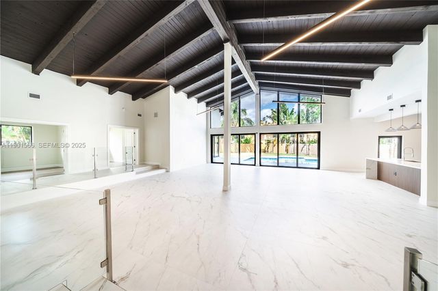 842 W Coco Plum Circle, Plantation, FL 33324