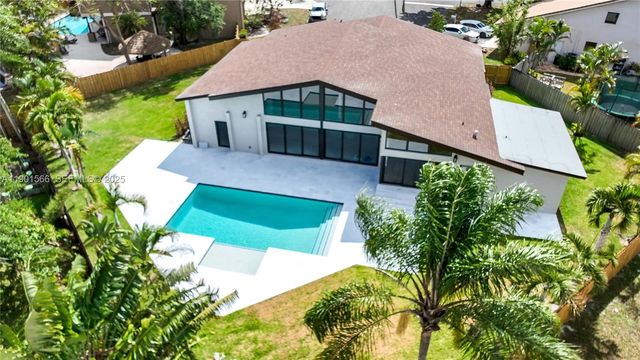 842 W Coco Plum Circle, Plantation, FL 33324
