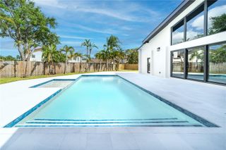 842 W Coco Plum Circle, Plantation, FL 33324