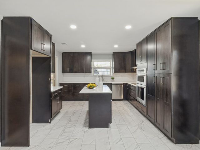 10123 Apple Creek Drive, Dallas, TX 75243