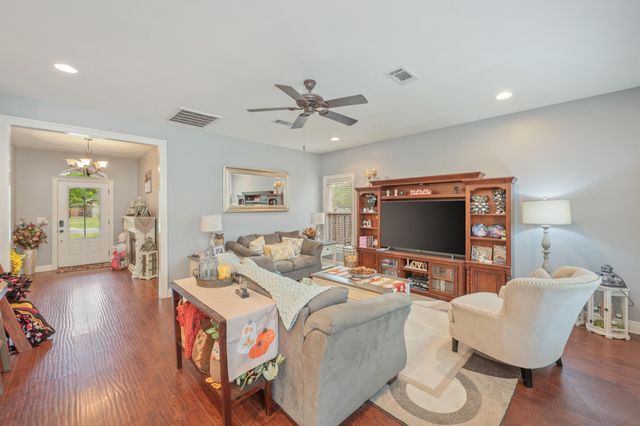 1465 Mill Creek Drive, Baker, FL 32531