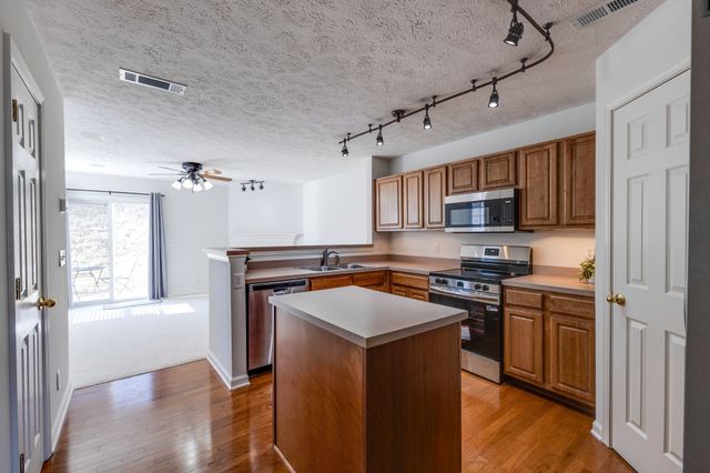 126 Shadow Glen Dr, Nashville, TN 37211