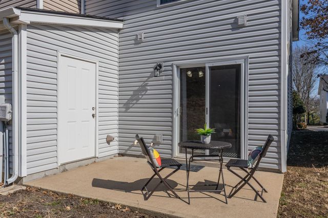 126 Shadow Glen Dr, Nashville, TN 37211