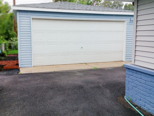 1290 Balmoral Avenue, Calumet City, IL 60409