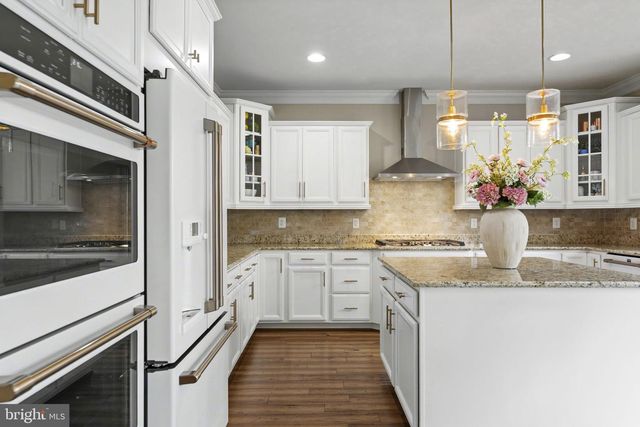 102 BLACKFORD DR, Stephenson, VA 22656