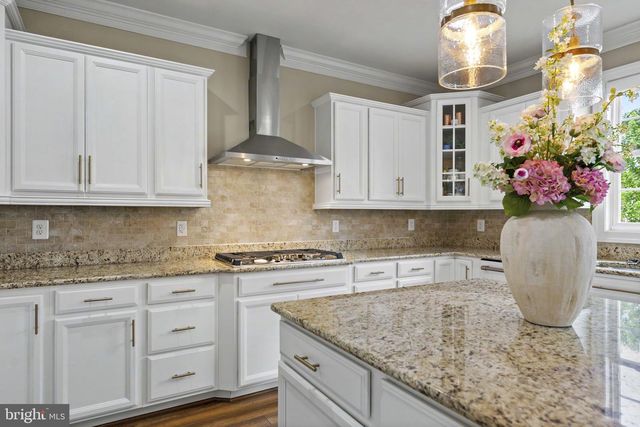 102 BLACKFORD DR, Stephenson, VA 22656