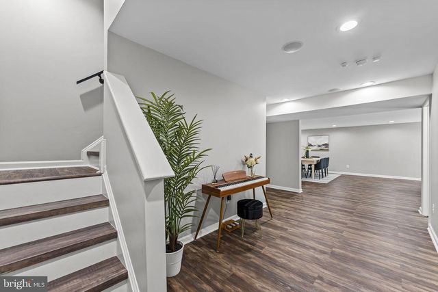 102 BLACKFORD DR, Stephenson, VA 22656