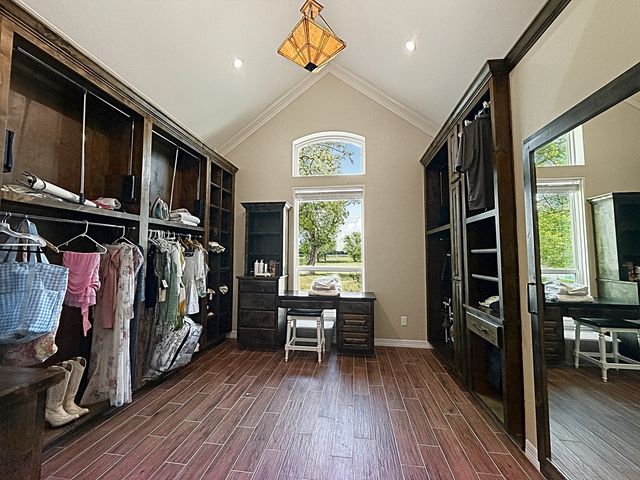 909 Higginbotham Lane, China Spring, TX 76633