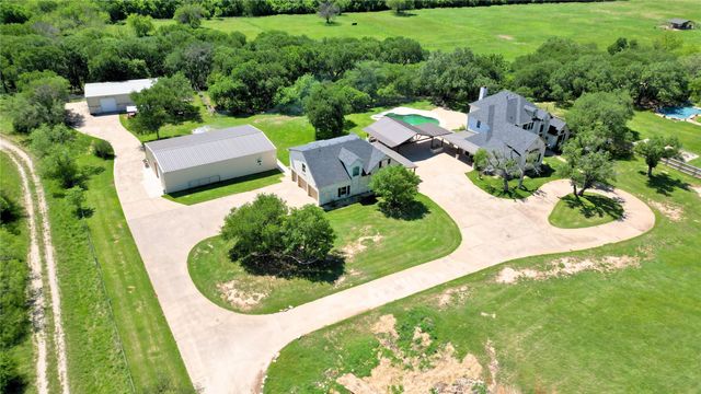 909 Higginbotham Lane, China Spring, TX 76633