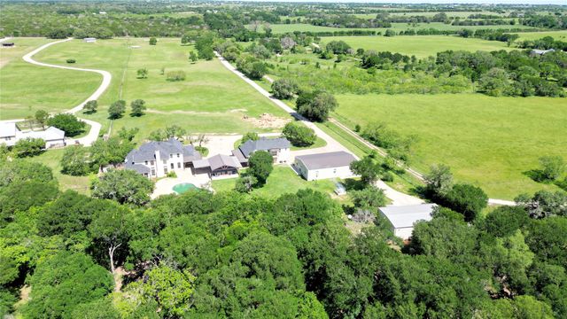 909 Higginbotham Lane, China Spring, TX 76633
