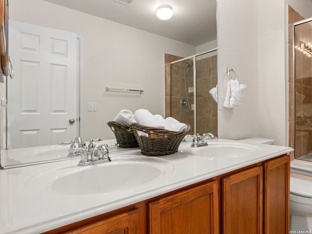 2524 Grayson Cir, San Antonio, TX 78232
