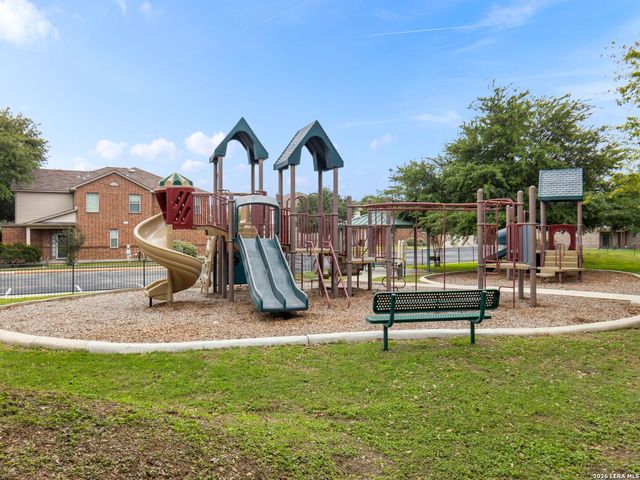 2524 Grayson Cir, San Antonio, TX 78232