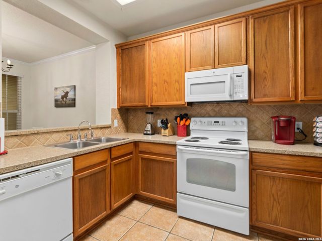 2524 Grayson Cir, San Antonio, TX 78232