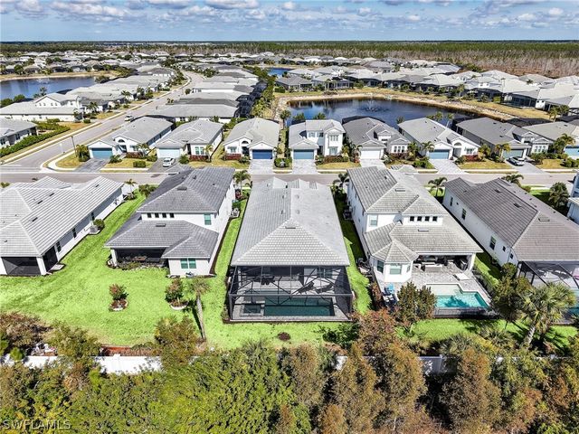 9252 Cayman DR, Naples, FL 34114