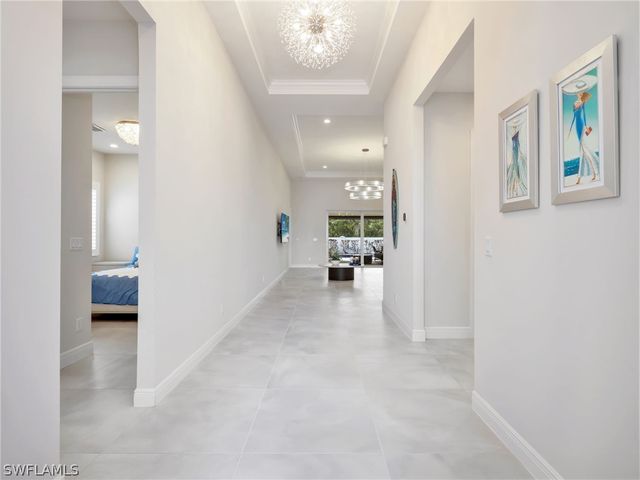 9252 Cayman DR, Naples, FL 34114