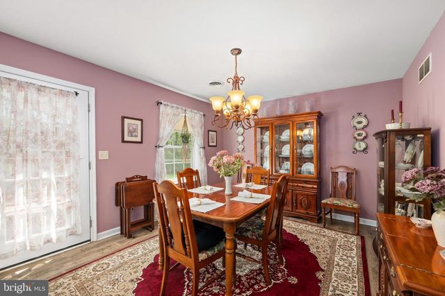 7 TURNINGLEAF CT, Dover, DE 19904