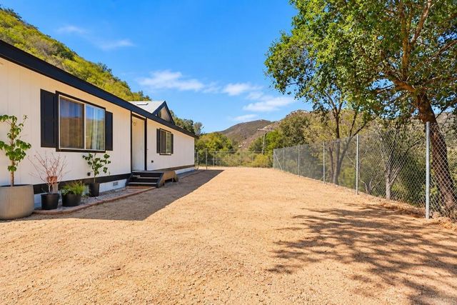 1020 Silverbrook Drive, El Cajon, CA 92019