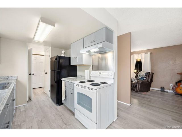 9293 W 100th Cir, Westminster, CO 80021