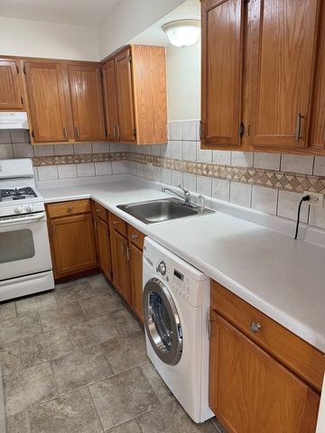 10707 S Keating Avenue 3A, Oak Lawn, IL 60453