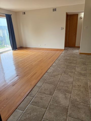10707 S Keating Avenue 3A, Oak Lawn, IL 60453