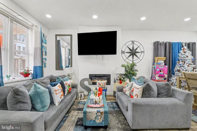 2141 PENN ST, Harrisburg, PA 17110