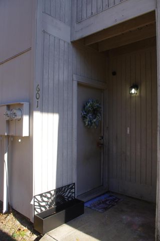 601 Greenmeadow Drive, Goose Creek, SC 29445