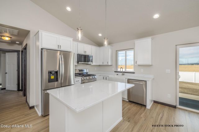 11848 N ENTWISTLE WAY, Rathdrum, ID 83858