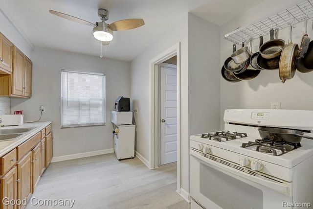 17333 Mansfield Street, Detroit, MI 48235