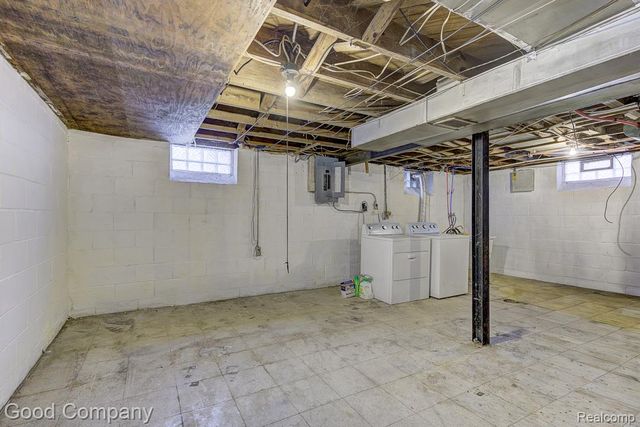 17333 Mansfield Street, Detroit, MI 48235