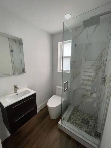 757 85th St, Miami Beach, FL 33141