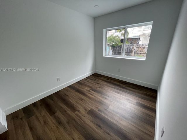 757 85th St, Miami Beach, FL 33141