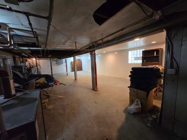 6220 N Talman Avenue, Chicago, IL 60659