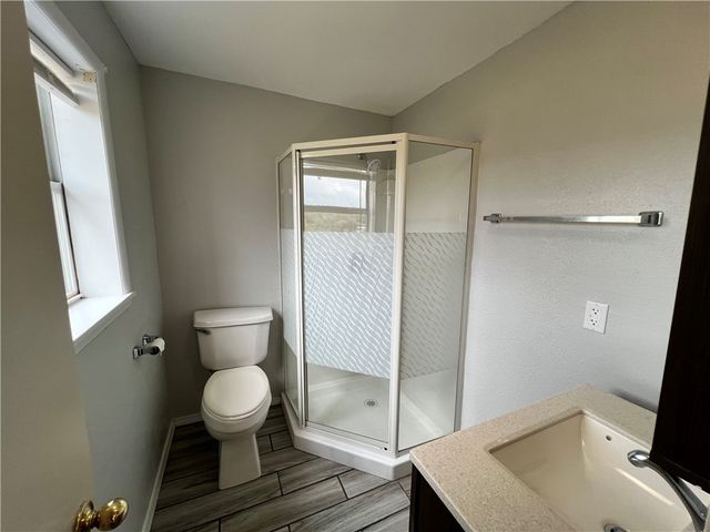 402 Parrott Drive, Huntsville, AR 72740